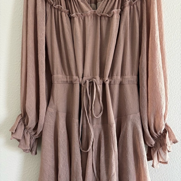 Vici Elegant Mauve Dress - Picture 3 of 7